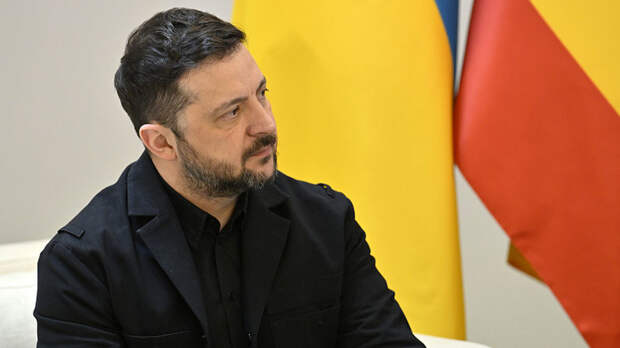 Захарова назвала излюбленной пиар-акцией слова Зеленского о пасхальном перемирии