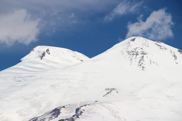 Число погибших под лавиной на Мунку-Сардык в Бурятии увеличилось до двух
