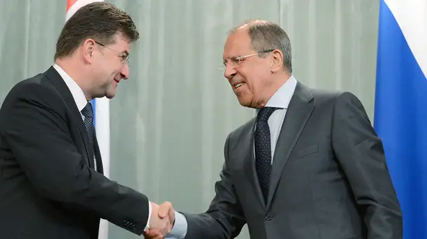 «Шаг к национальному примирению»: Лавров о решении Асада объявить амнистию для дезертиров