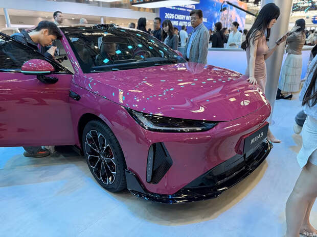 Chery запустила предзаказ на купеобразный седан Fulwin A9 — будет гибрид и электрокар