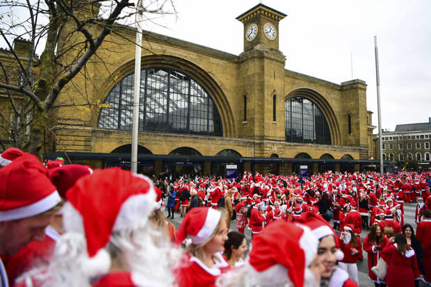 SantaCon 2018 в Лондоне, Париже, Сеуле, Нью-Йорке и других городах