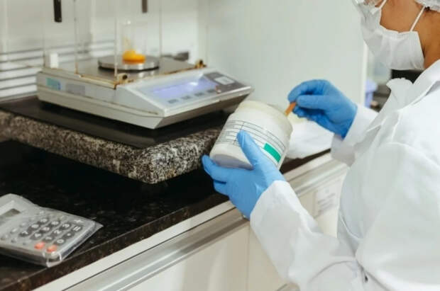 Онколог Ивашков раскрыл правду о бактерии, вызывающей рак, как у Лерчек