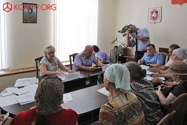 Встреча феодосийских православных граждан с Уполномоченным по правам человека в Республике Крым Лубиной Людмилой Евгеньевной и Руководителем Главного следственного управления Следственного комитета России по Республике Крым Назаровым Михаилом Анатольевичем