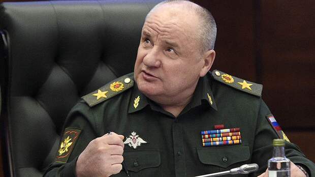 Многие, вероятно, полагали, что череда арестов в Министерстве обороны продолжится, ведь новый министр взялся за дело с завидным усердием.-6