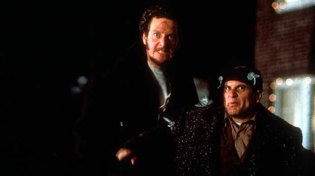 Против звезды фильма «Один дома» Дэниела Стерна, обвиняемого в склонении к проституции, завели уголовное дело