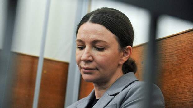 Финуправляющий Блиновской попросил проверить ее переводы на 42 миллиона рублей