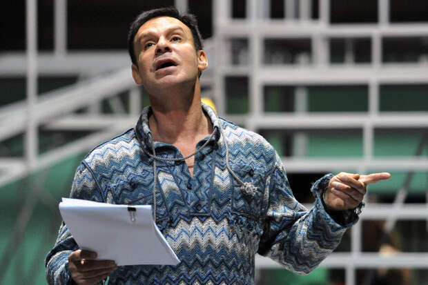 SHOT: юмористу Ефиму Шифрину удалили опухоль