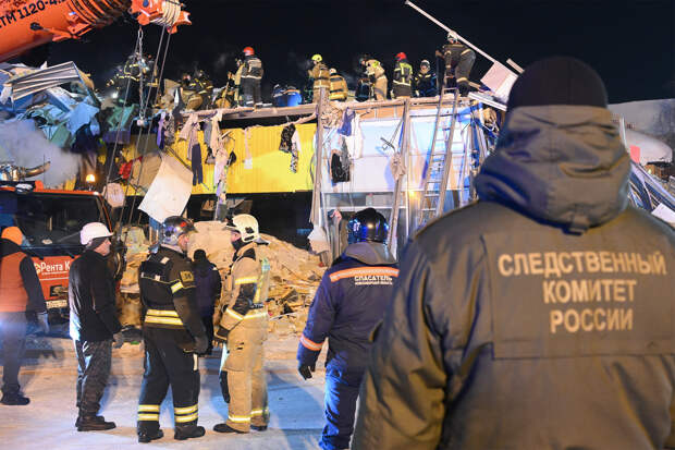 В МЧС подсчитали число случаев обрушения крыш в России