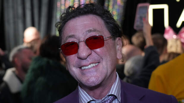 Много общались: Лепс воссоединился с бывшей на юбилее мамы