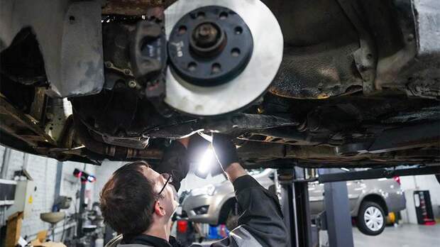 Дептранс рекомендовал столичным водителям сменить летнюю резину на зимнюю