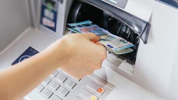 Какой сегодня праздник: 16 июня – Международный день семейных денежных переводов