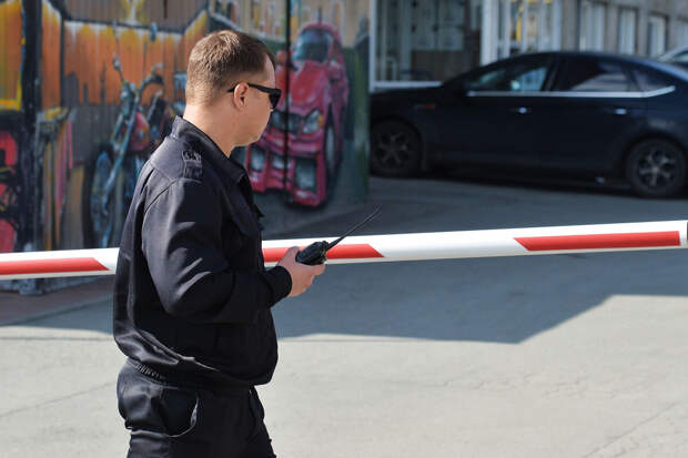 ЧОП предложили разрешить получать стрелковое оружие при охране важных объектов