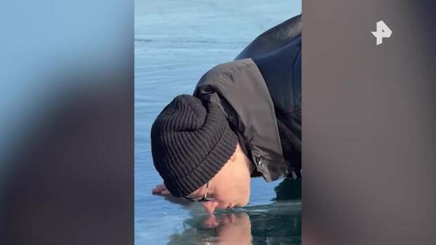 "Это уже дурь": Онищенко оценил облизывание Байкала певцом SHAMAN