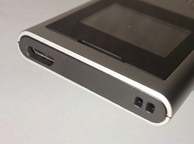 Elari NanoPhone C