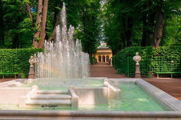 10 самых красивых фонтанов Санкт-Петербурга (ФОТО)