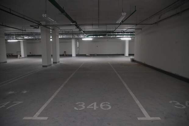 Юрист Капштык предупредил о незаконности попыток застолбить себе место на парковке