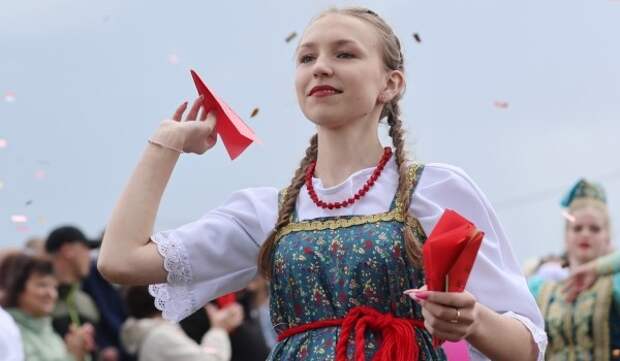 19 июня — мордовский национальный праздник «Шумбрат» на ВДНХ