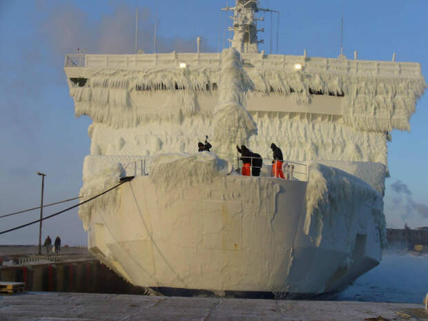 Зимние будни моряков. Зимние будни моряков.