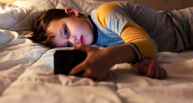 Психологи: почему соцсети могут мешать детям сосредоточиться