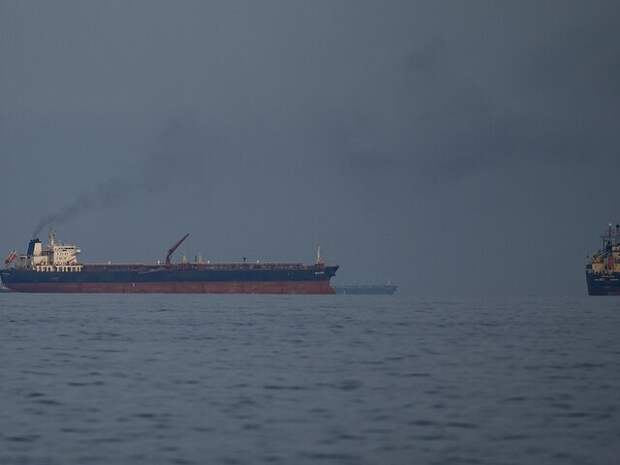 NHK: два японских танкера успешно прошли через Ормузский пролив