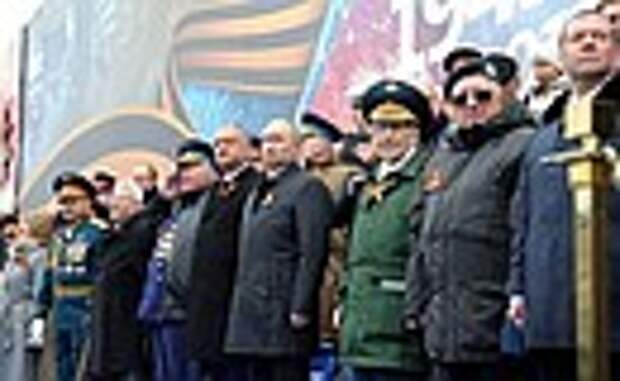 На военном параде в ознаменование 72-й годовщины Победы в Великой Отечественной войне 1941–1945 годов.