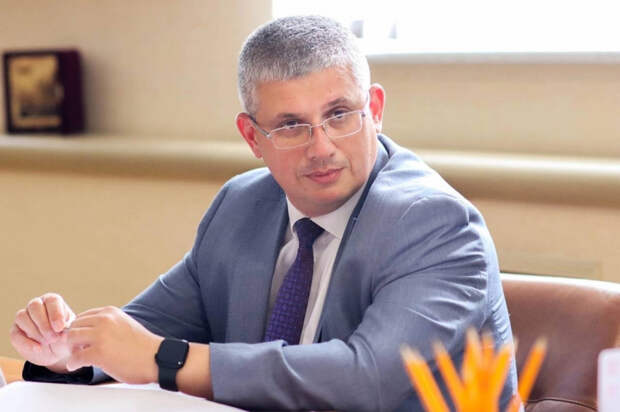 Мэр Смоленска Александр Новиков посоветовал жителям города уходить от «Городской управляющей компании»
