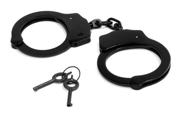 handcuffs-2202224_1920 (1) alt
