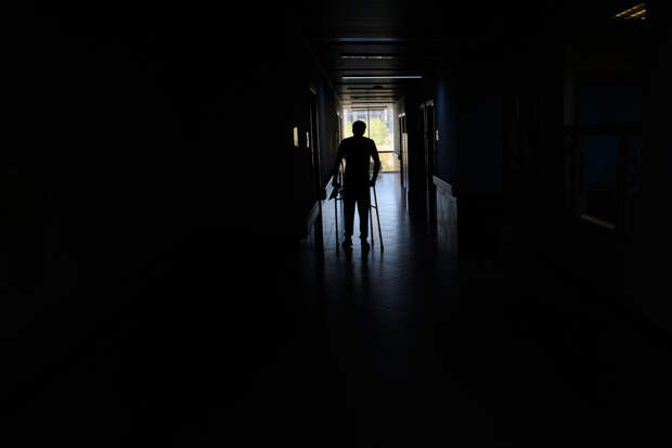 В медучреждениях Кубани сохраняется дефицит кадров, одна из причин — отток врачей в частные клиники