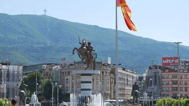 Правительство Болгарии обещало внести тему Северной Македонии в парламент