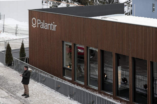 ИИ Palantir просчитал, как добить Москву. Биологическое оружие. У нас есть год