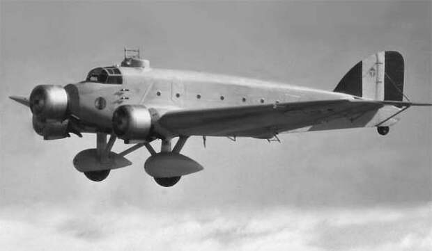 Боевые самолеты.  Живучая «Летучая мышь», которая спасла мятеж генерала Франко