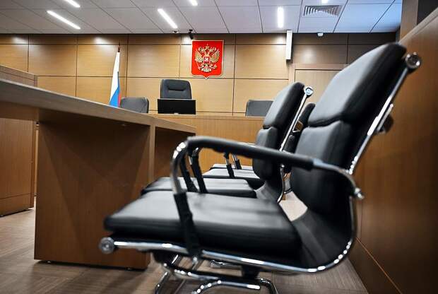 «В Москве слишком много русских». На Первый канал подали в суд из-за шутки игроков КВН. О чем она была и кого рассердила?