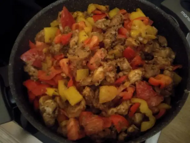 Наан с курицей джалфрези