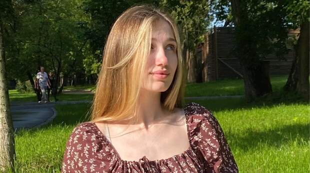 Новой солисткой группы «Воровайки» стала отличница из МГУ