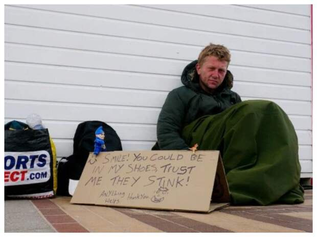 Женщина остановилась, чтобы поговорить с бездомным и нашла любовь всей своей жизни
