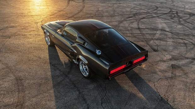 Shelby Mustang GT500 CR от Classic Recreations из углеродного волокна