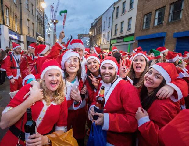 SantaCon 2018 в Лондоне, Париже, Сеуле, Нью-Йорке и других городах