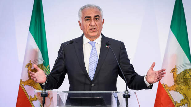 Сын свергнутого шаха заявил о готовности возглавить Иран