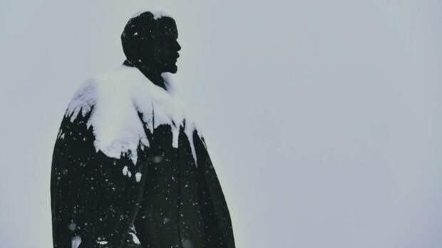 Подрядчик из Москвы отреставрирует памятник Ленину в центре Барнаула