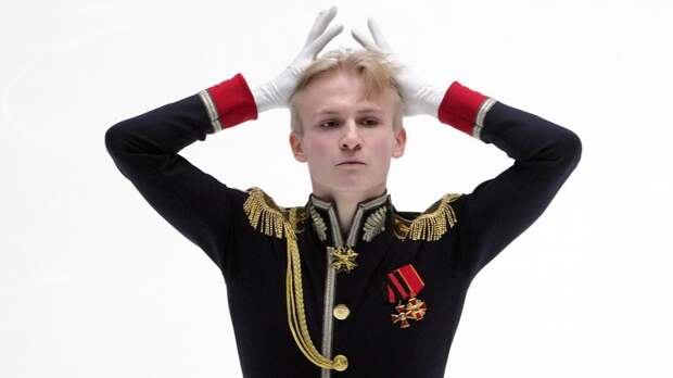 «Не было стыдно, что плачу в царском мундире»: Ветлугин — о лучшем прокате в жизни, дорожке Ягудина и об образе Гурченко