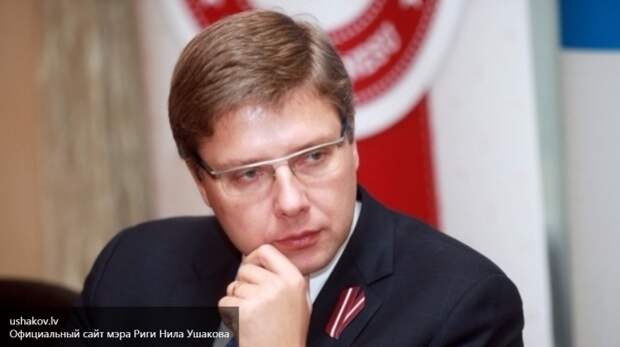 Брюссель вмешался в скандал с карикатурами Ушакова