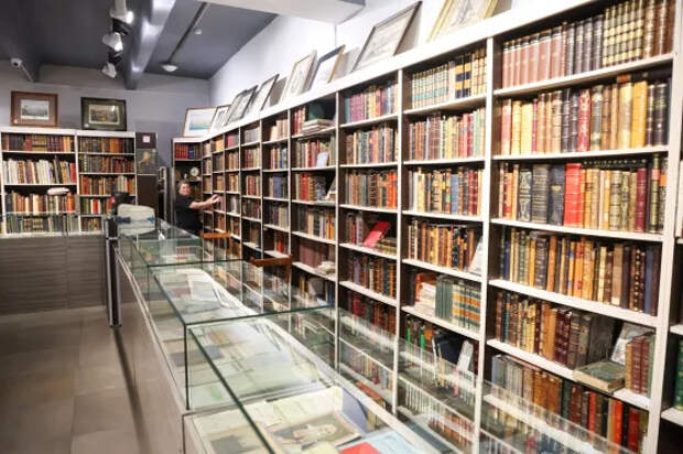 Патриотизм со знаком вопроса: почему в новый список для внеклассного чтения попали авторы, выступавшие против СВО