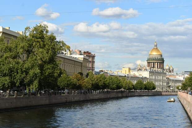 Санкт-Петербург ждет продолжительная жаркая погода с риском возникновения пожаров и гроз