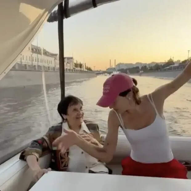 Настя Ивлеева