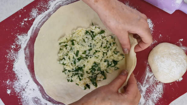 Готовлю лепешки с сыром по рецепту Хачапури. Показываю способ без вымешивания теста руками (можно делать с разными начинками)