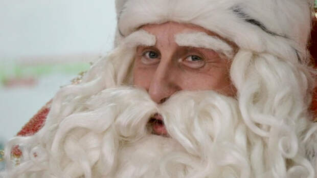 Названа стоимость ОСАГО на новые сани Деда Мороза с включенной в полис Снегурочкой