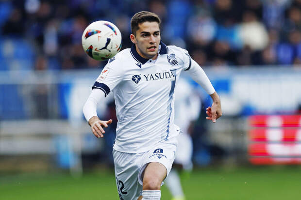 Экс-футболист Деменко: Захаряну стоит пробовать закрепиться в Европе