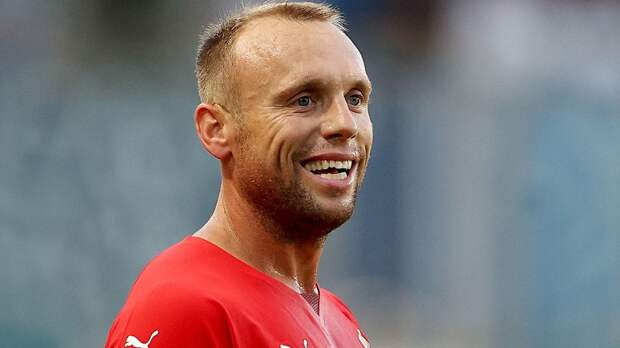 Глушаков: «Отказаться от алкоголя? А зачем? Какая цель? Если выпьешь перед игрой бокал вина, хуже точно не будет»