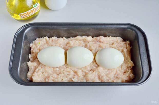 Приготовление "Фальшивого зайца" с яйцом из курицы