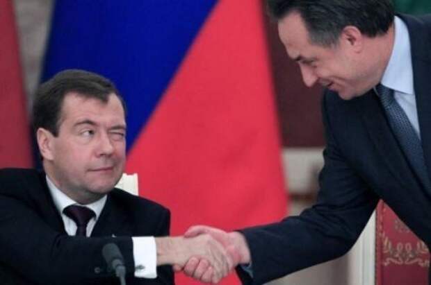 Смеялись все: Медведев предложил Мутко должность вице-премьера